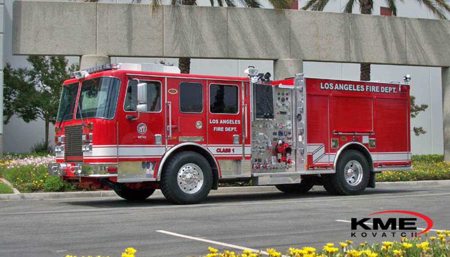 Topworldauto Photos Of Kme Predator Severe Service Pumper Photo