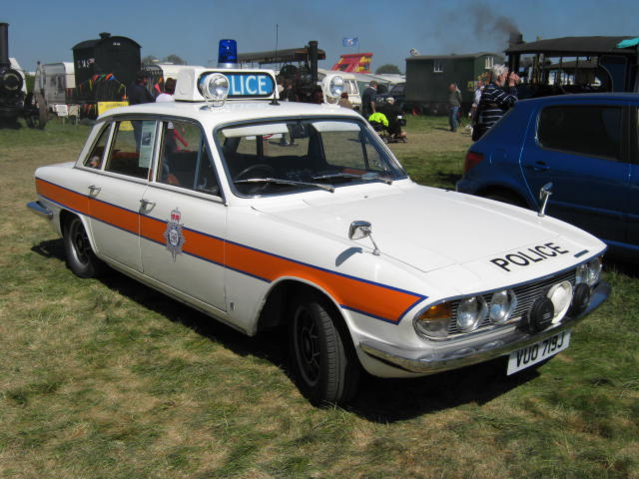 Classic Police Cars: Triumph 2000 MK 2 (1974) UK