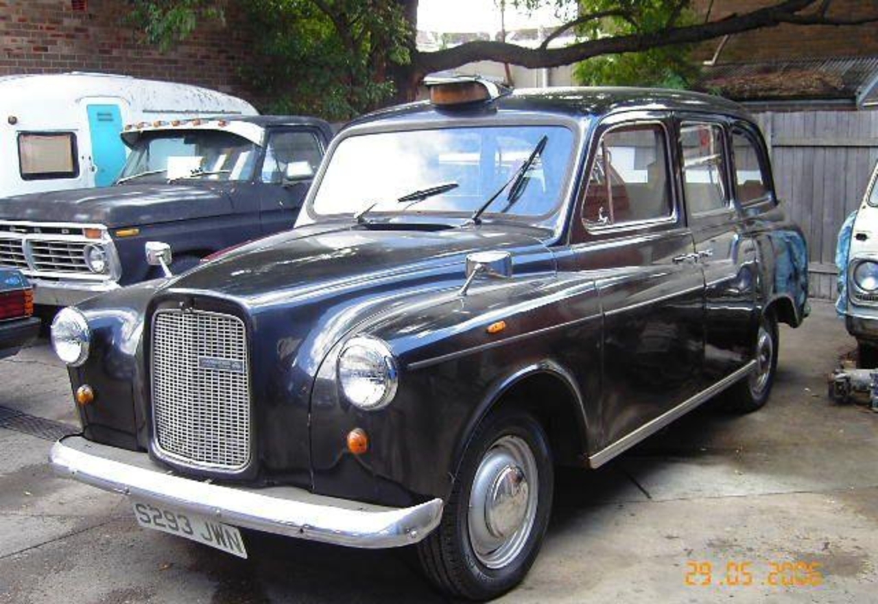 AUSTIN FX 4 London cab 1982 for Sale in CANTERBURY, New South ...