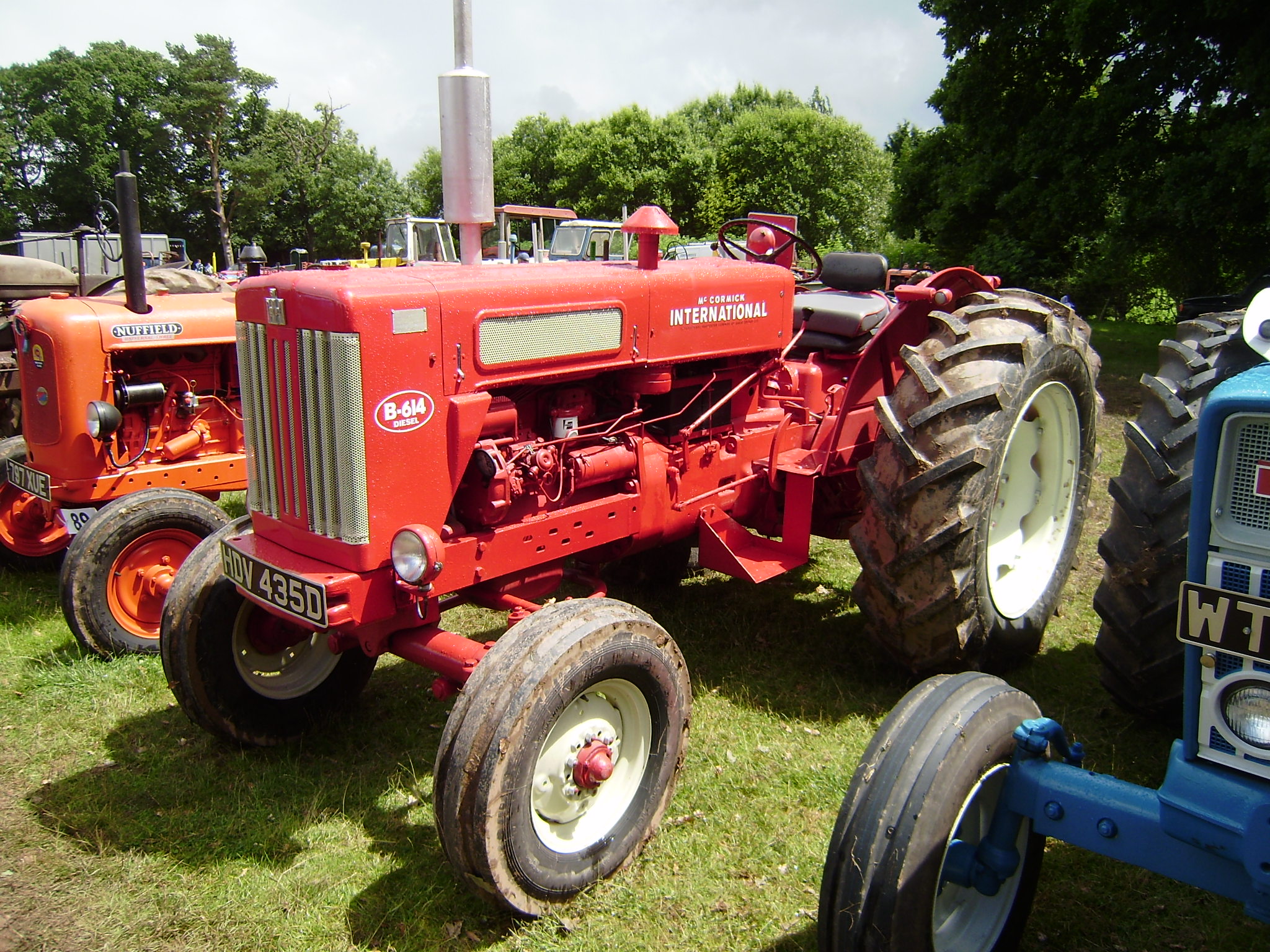 International Harvester Tractor: Photo gallery, complete ...
