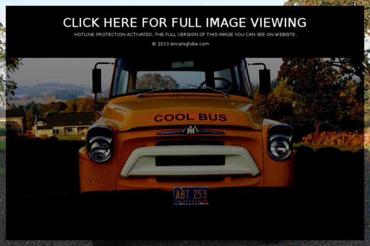 International Harvester 1700 tilt cab: Photo