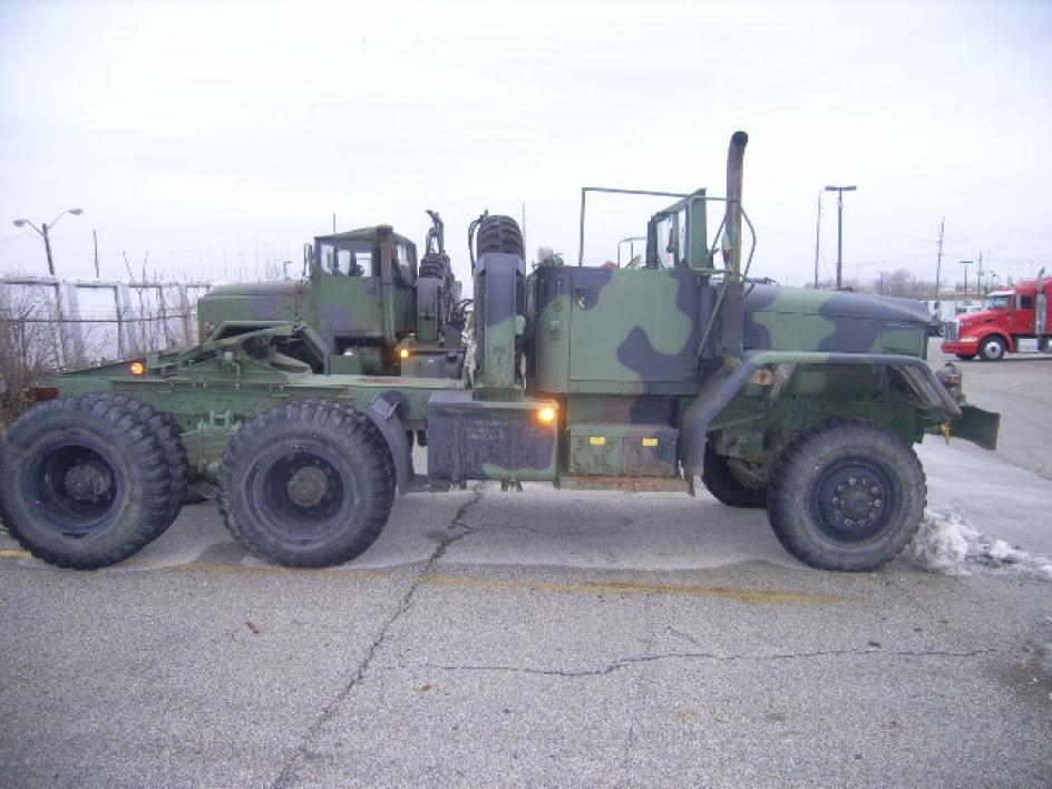 1970 AM General M818 5 Ton green Tractor Truck. Serial Number ...