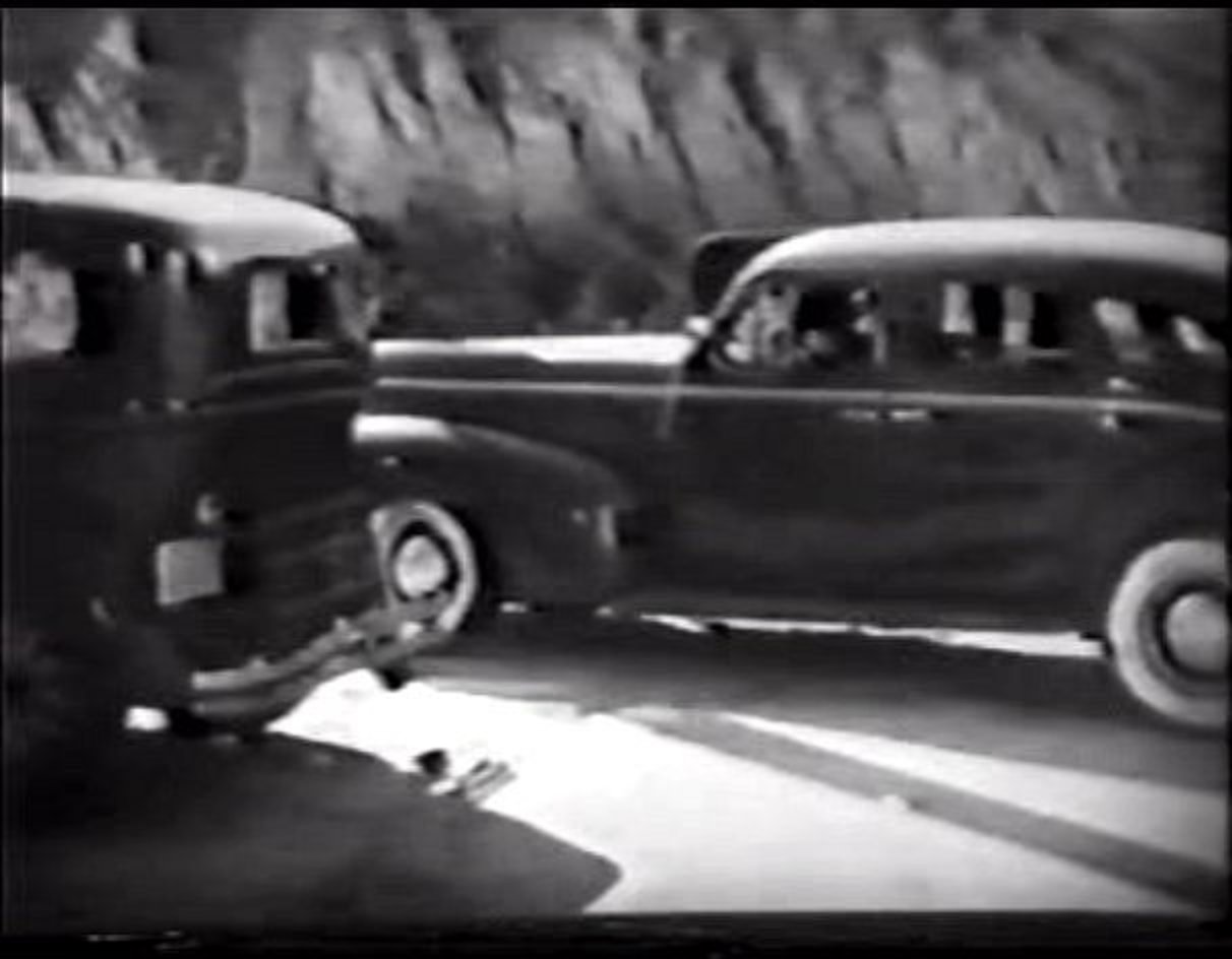 IMCDb.org: 1939 Nash Ambassador Eight in "The Green Hornet, 1940"