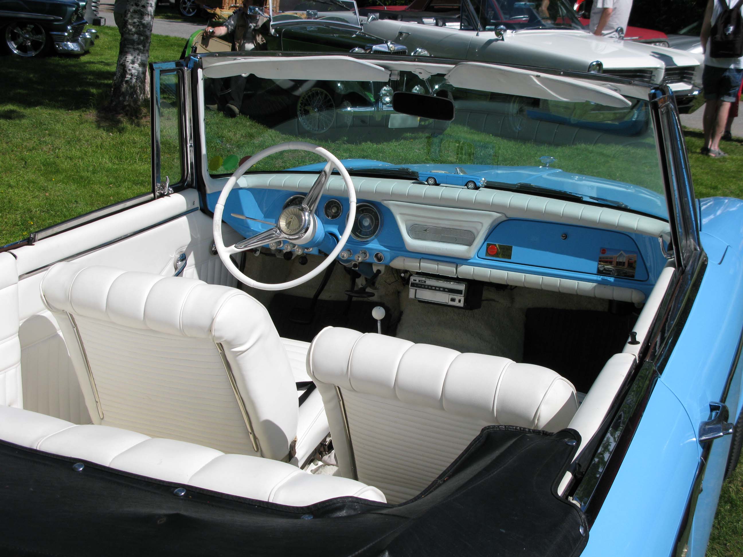 File:1962 Studebaker Lark Daytona dash.jpg - Wikimedia Commons