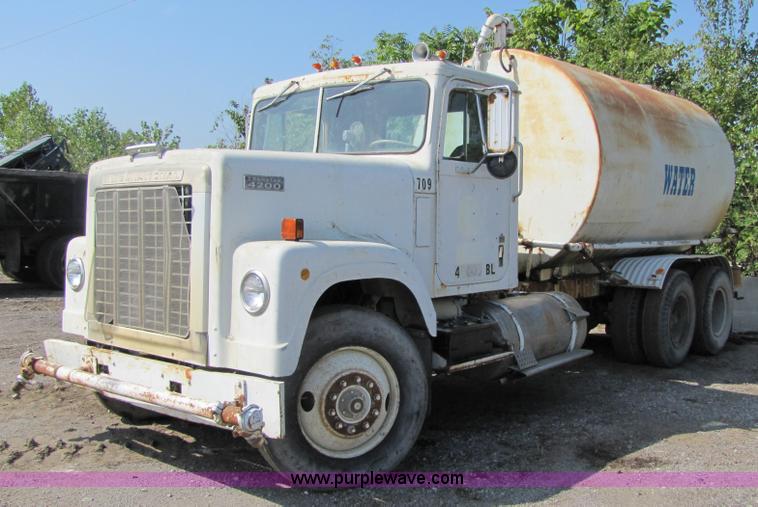 1974 International Transtar 4200 water truck | no-reserve auction ...