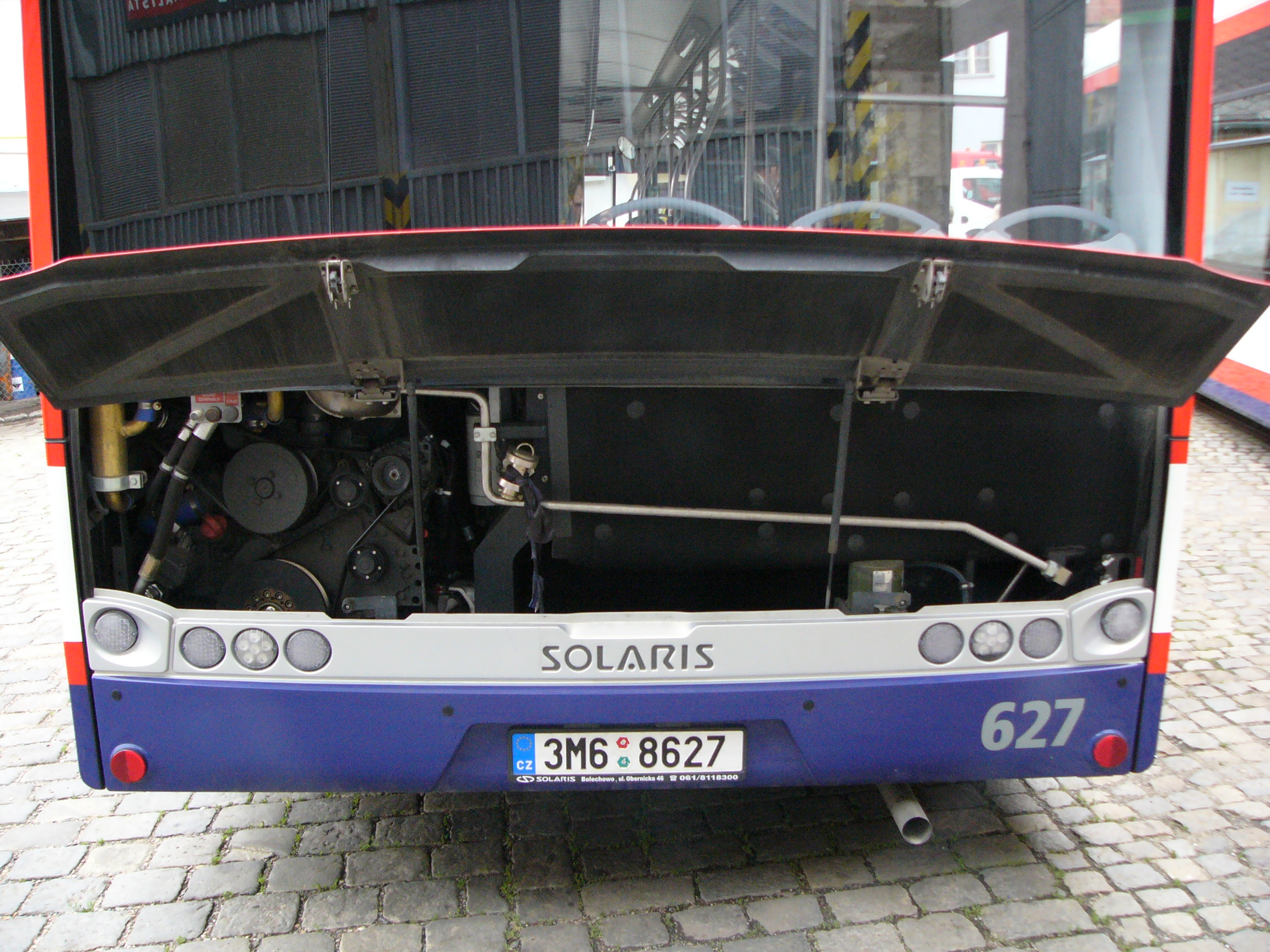 File:Solaris Urbino 12 engine.jpg - Wikimedia Commons
