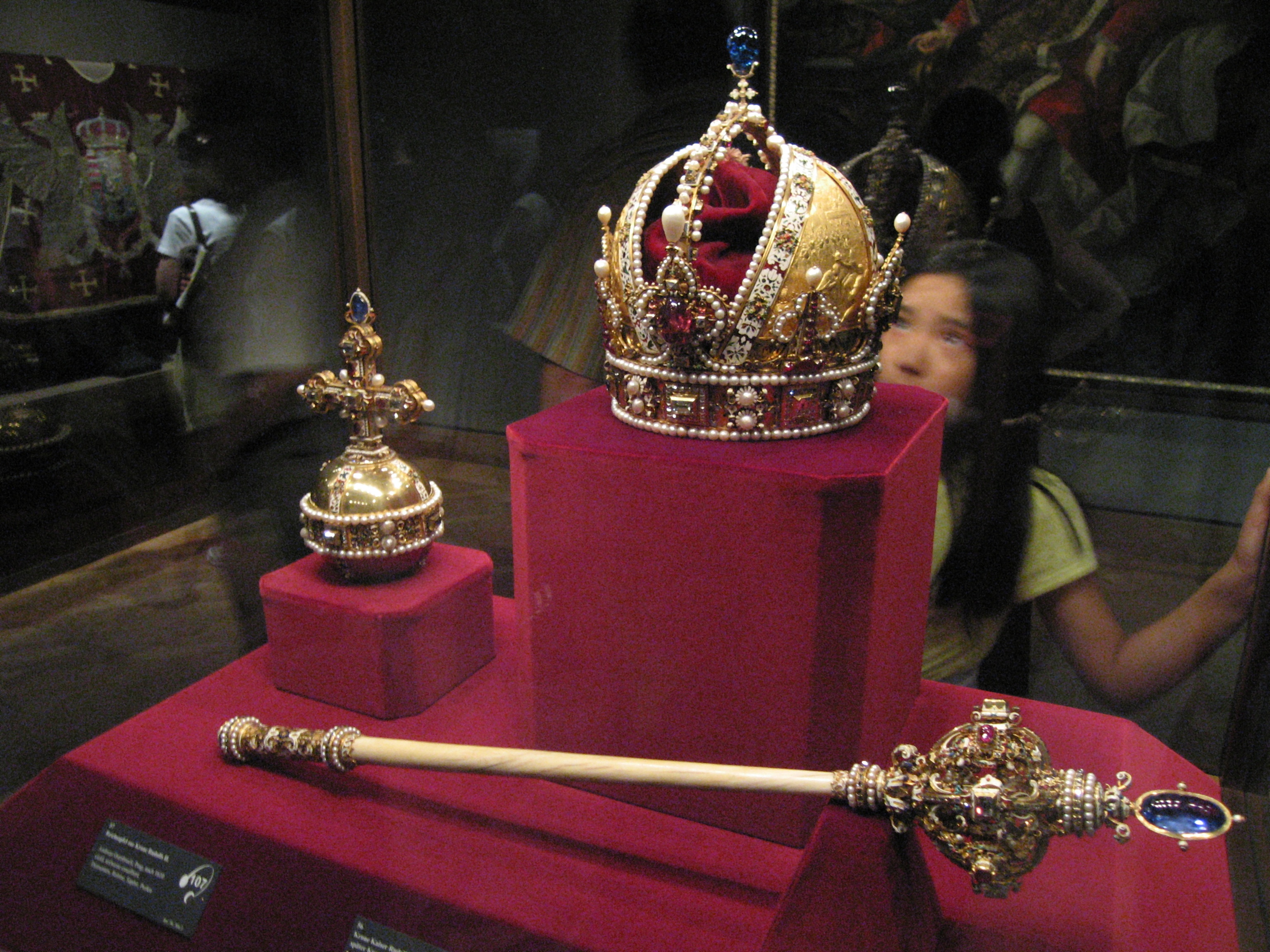 File:Austrian Imperial Crown Jewels.jpg - Wikimedia Commons