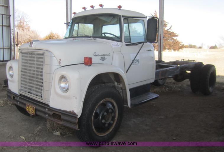 1970 International Loadstar 1600 truck cab and chassis | no ...