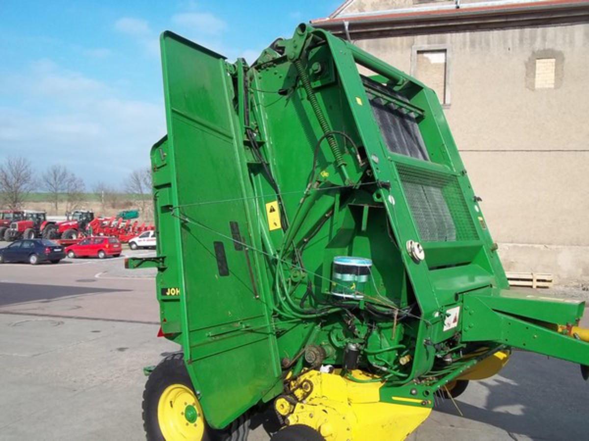 John Deere 550 - Round balers - Agricultural equipment and ...