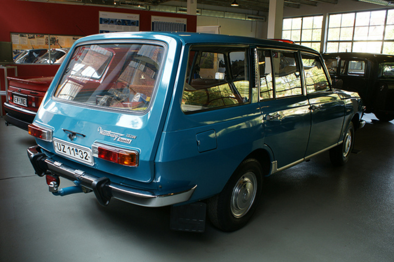 Wartburg 353W wagon Photo Gallery: Photo #07 out of 10, Image Size ...