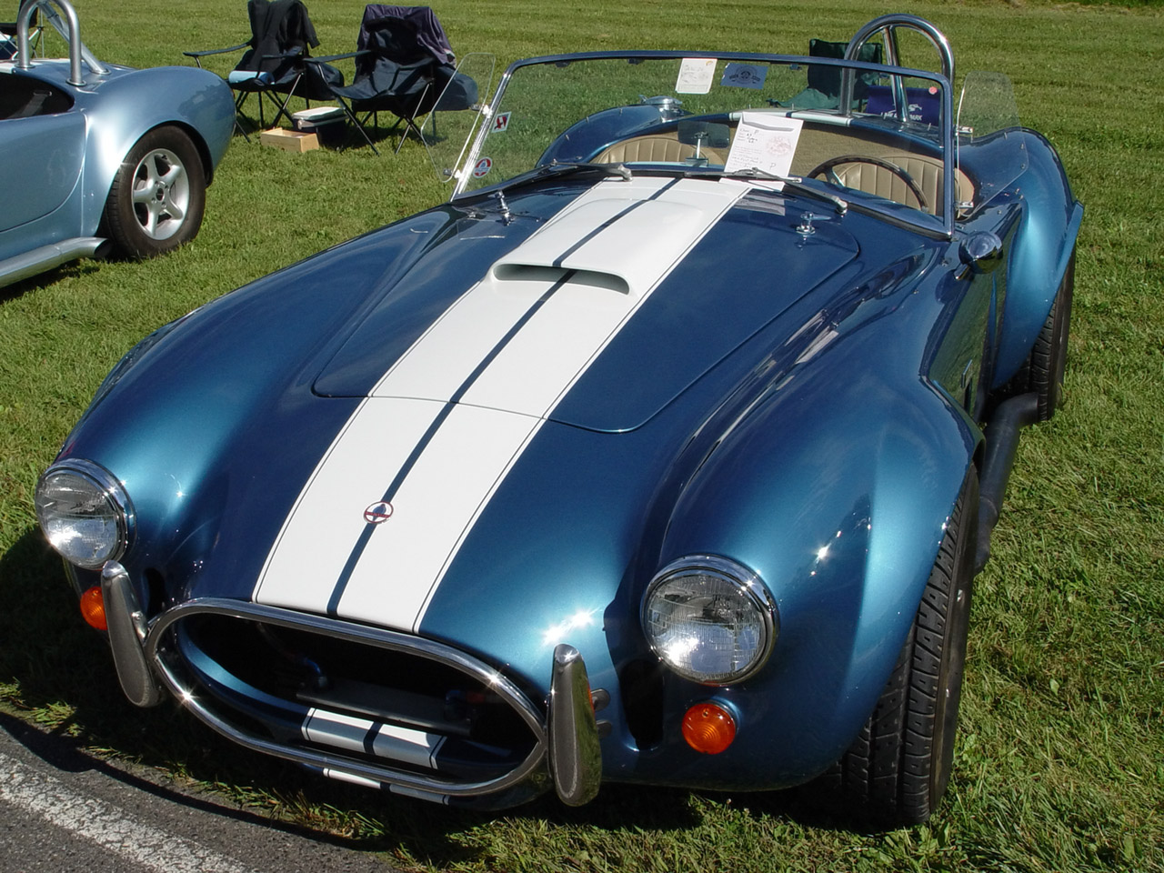 Shelby Cobra 427 - Blue - Front Angle - 1280x960 Wallpaper