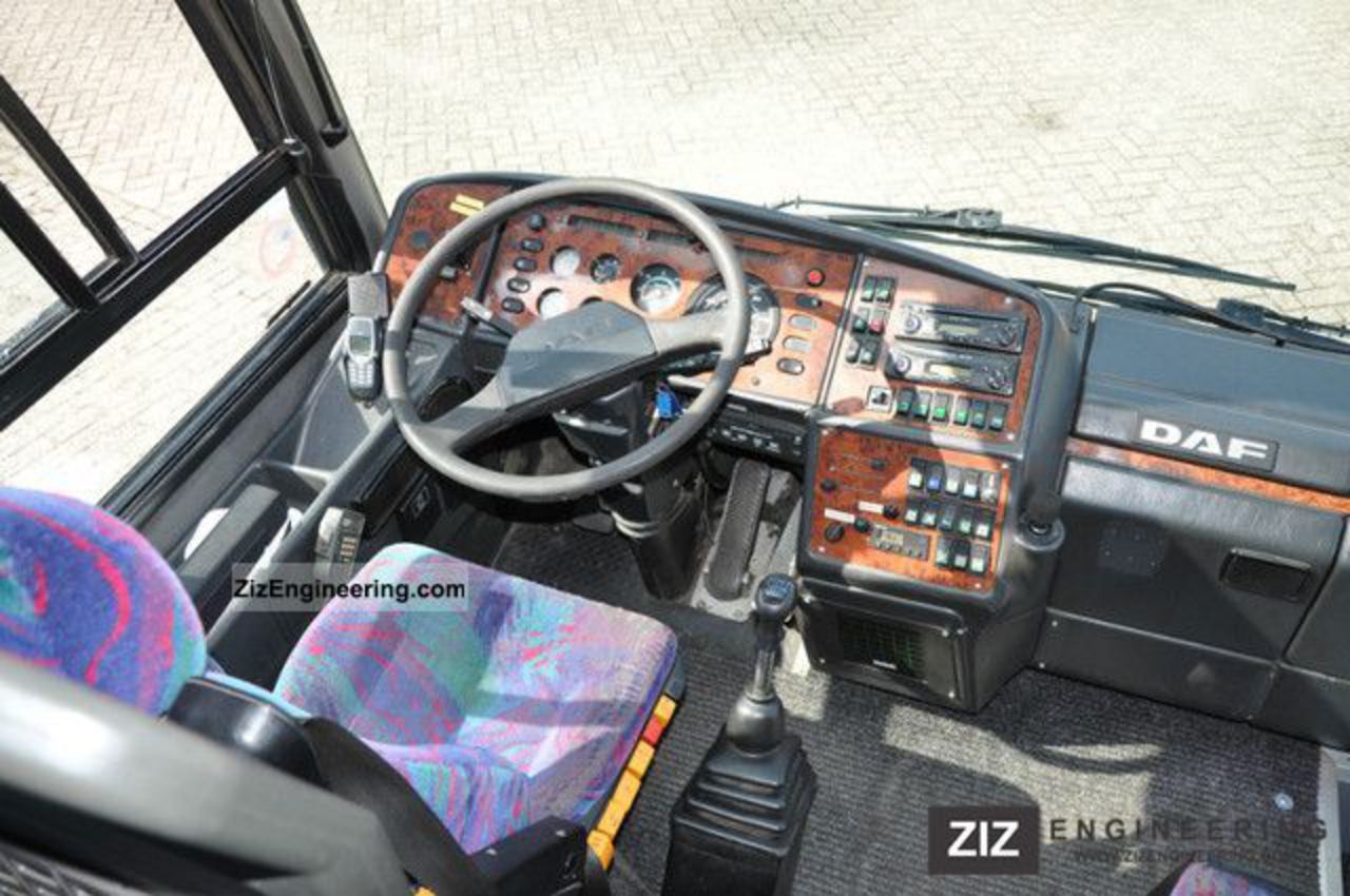VDL Berkhof Axial 70 - 13 meters 1999 Coaches Photo and Specs