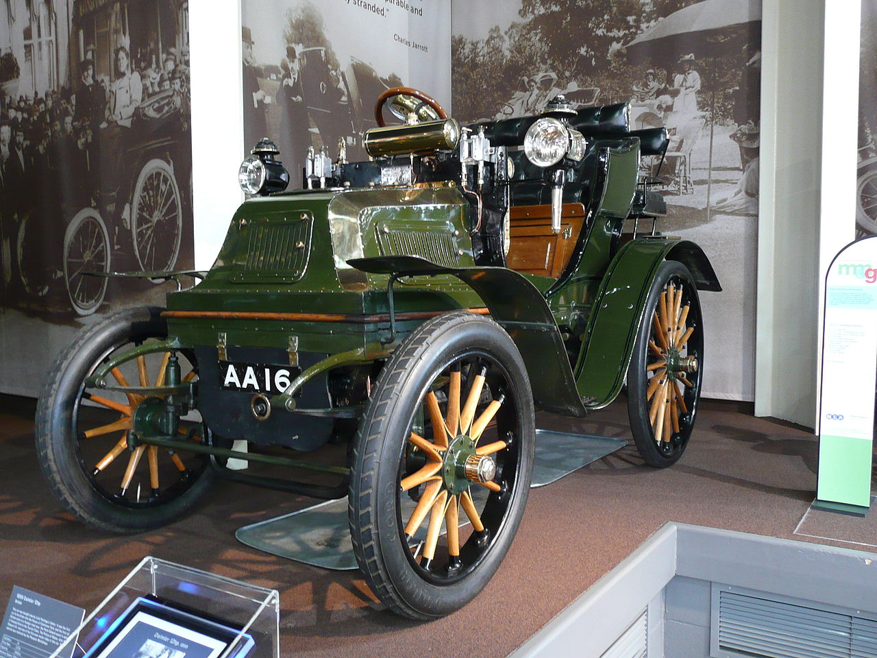 File:1899 Daimler 12 HP.JPG - Wikimedia Commons