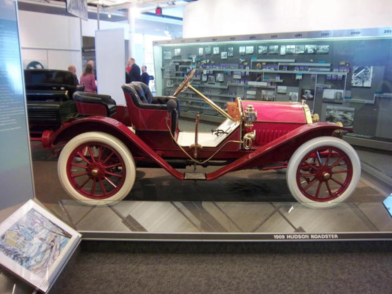 Hudsonâ„¢ Roadster (1909) - Car Pictures