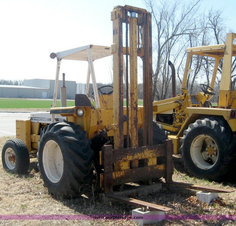 1978 International 4500 Series B forklift | no-reserve auction on ...
