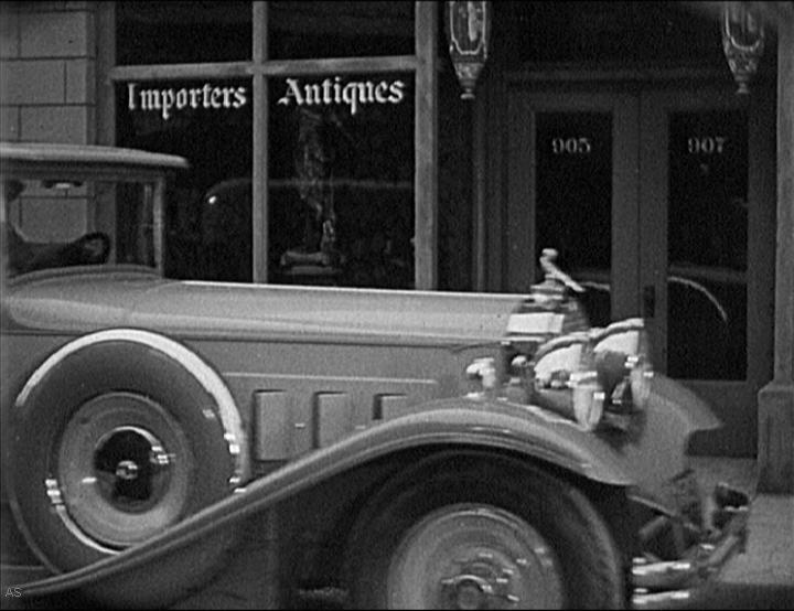 IMCDb.org: 1931 Packard Eight De Luxe Club Sedan in "On the Loose ...
