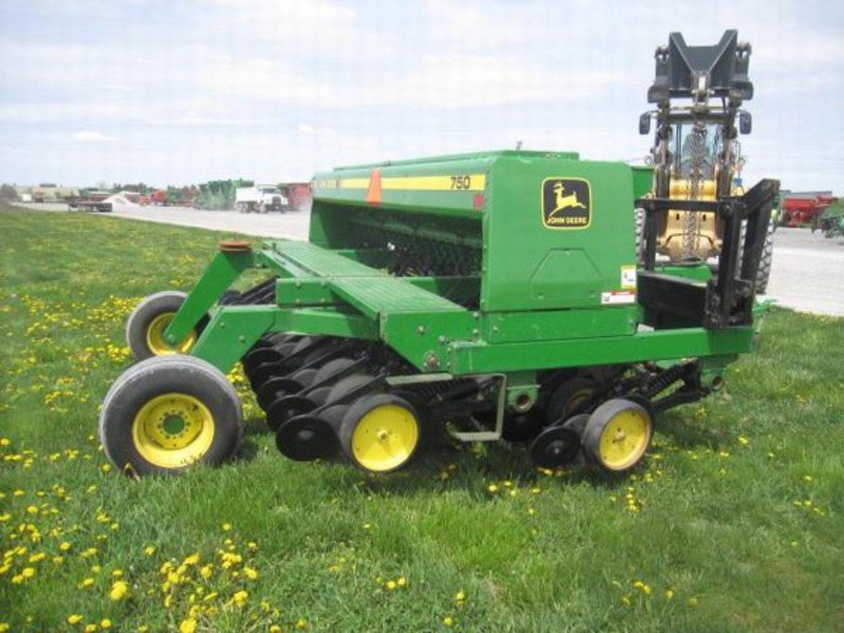 John Deere 750 DRILL - Planters - Agricultural equipment and ...