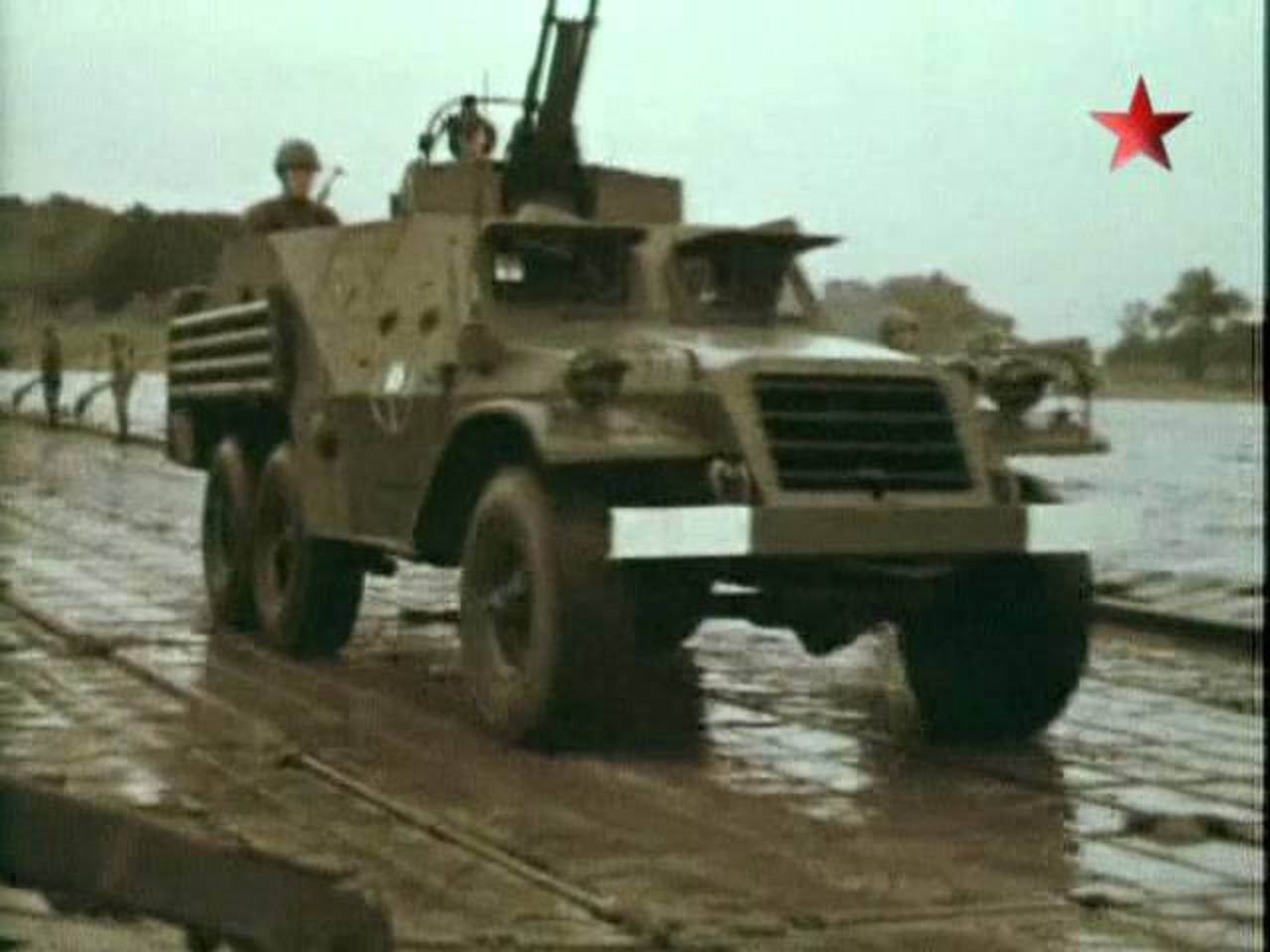 IMCDb.org: 1955 ZiL BTR-152 V in "Avtomobili v pogonakh, 2009"