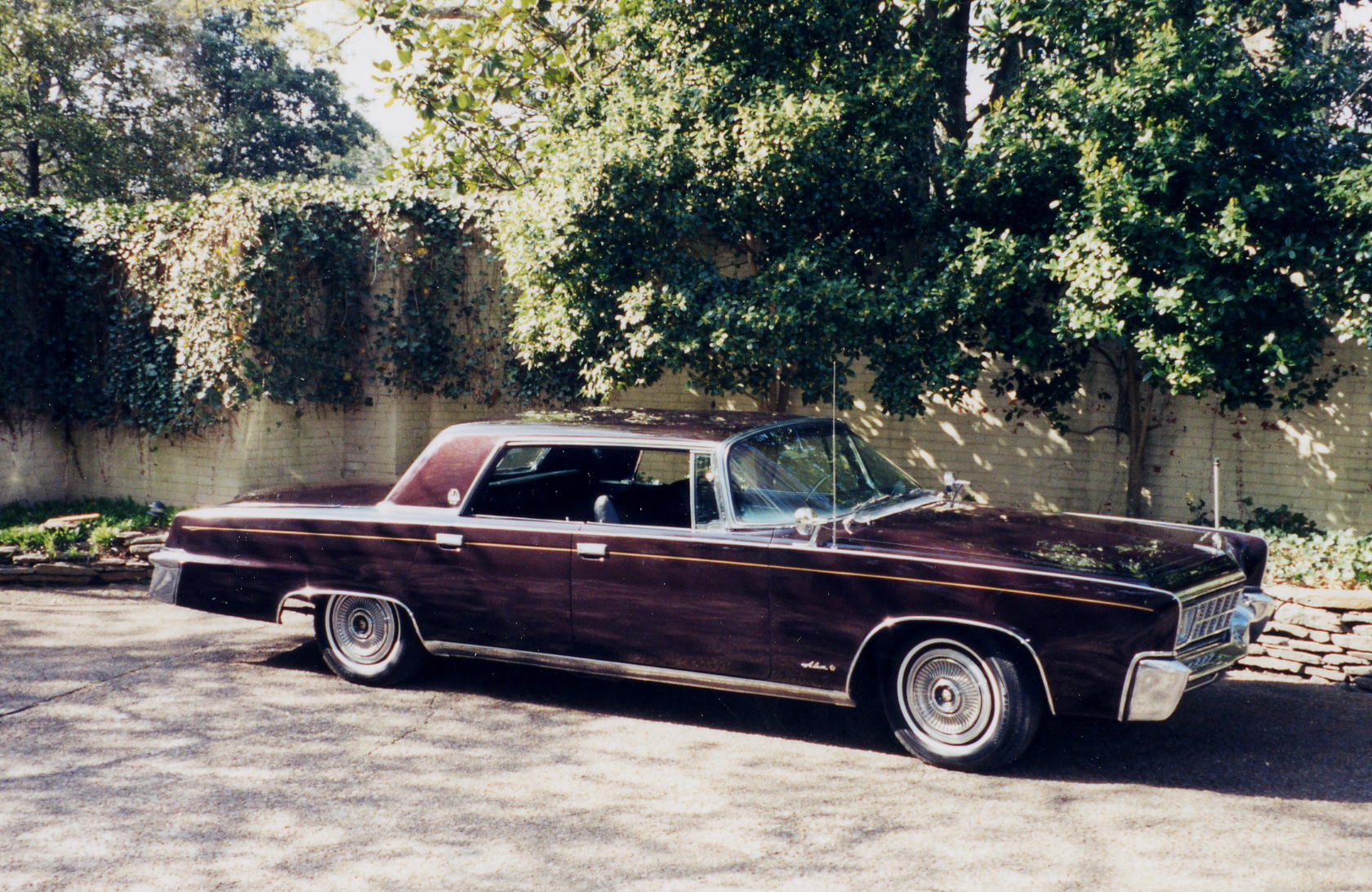 Chris Hawkins's 1966 (Chrysler) Imperial LeBaron