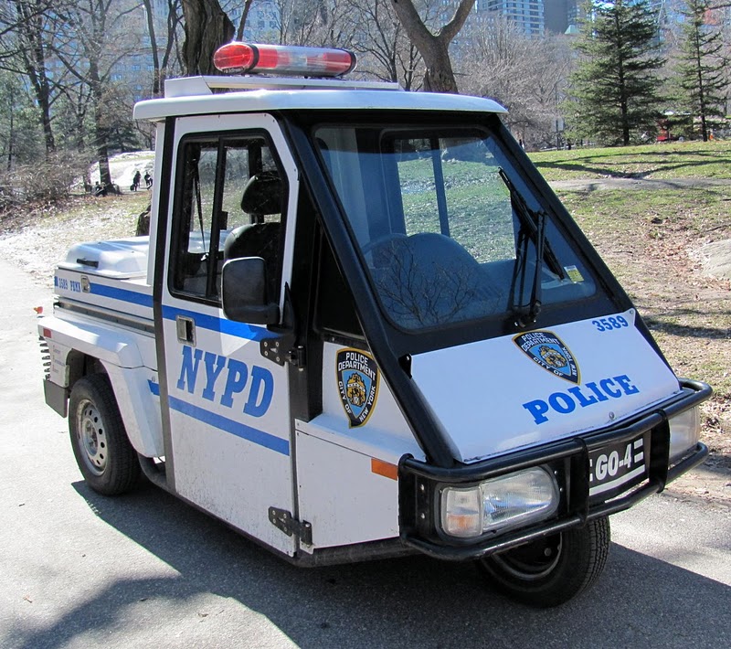 File:NYC NYPD Westward Go-4 Interceptor 3589.JPG - Wikimedia Commons