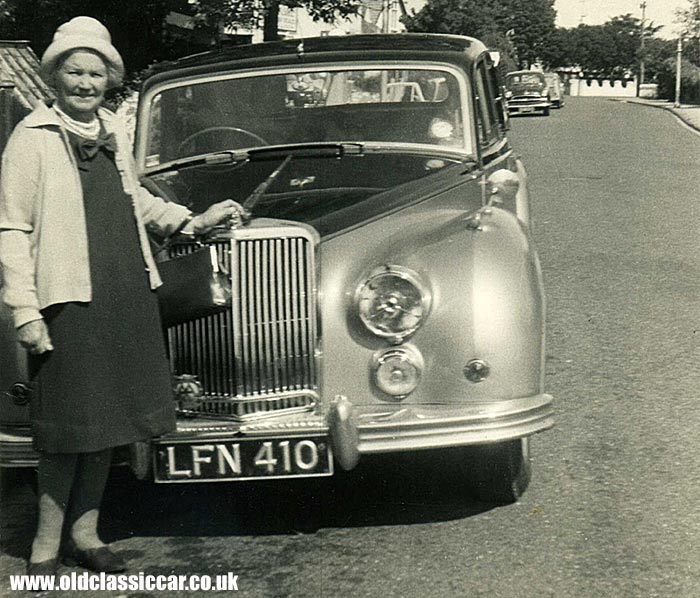 Photographs of the Armstrong Siddeley Sapphire motor-