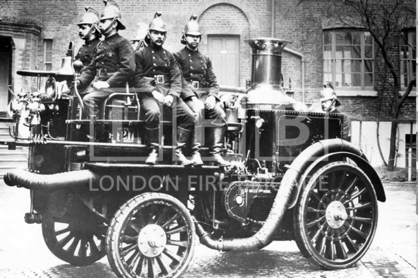 London Fire Brigade - Merryweather Fire King, self propelled steam ...