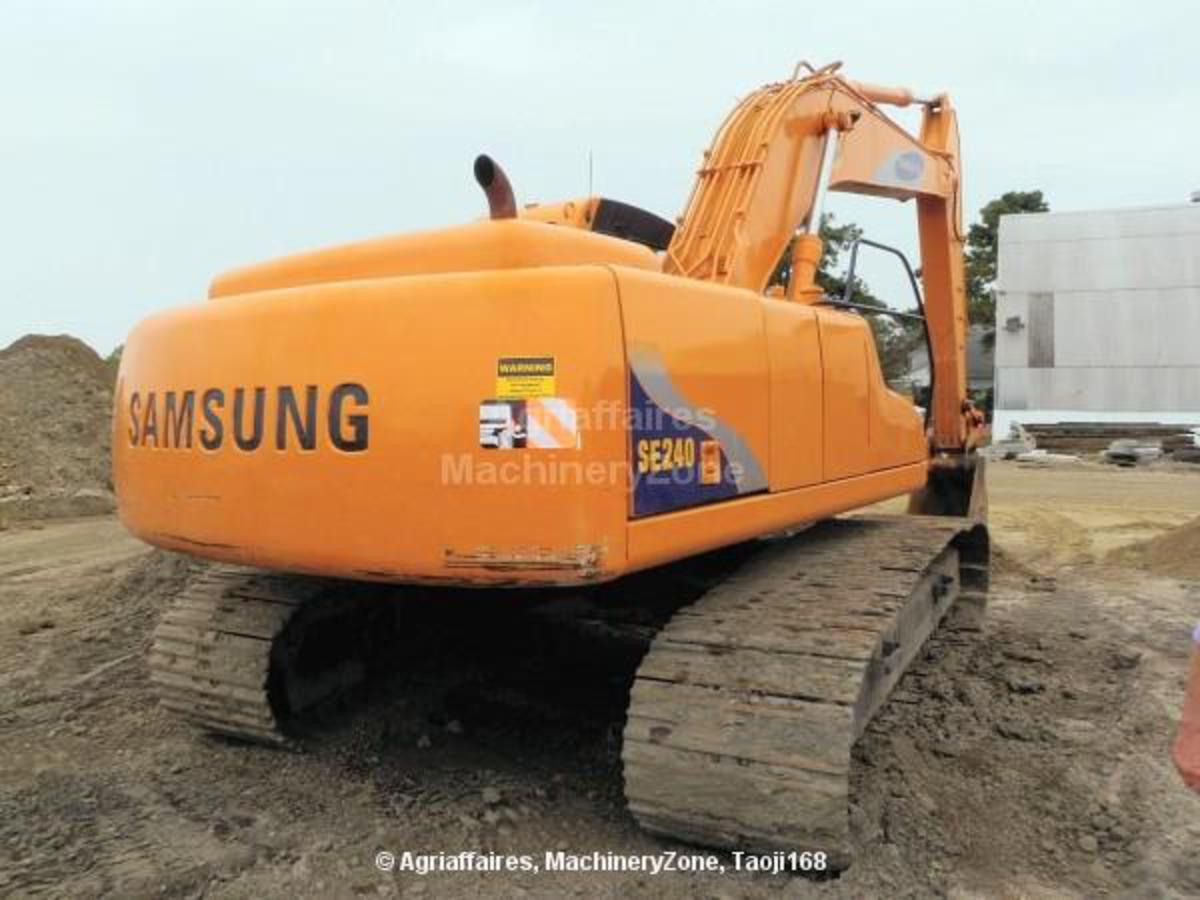 Track excavators Samsung SE240 LC 3 of 1998, 34477 EUR for sale ...