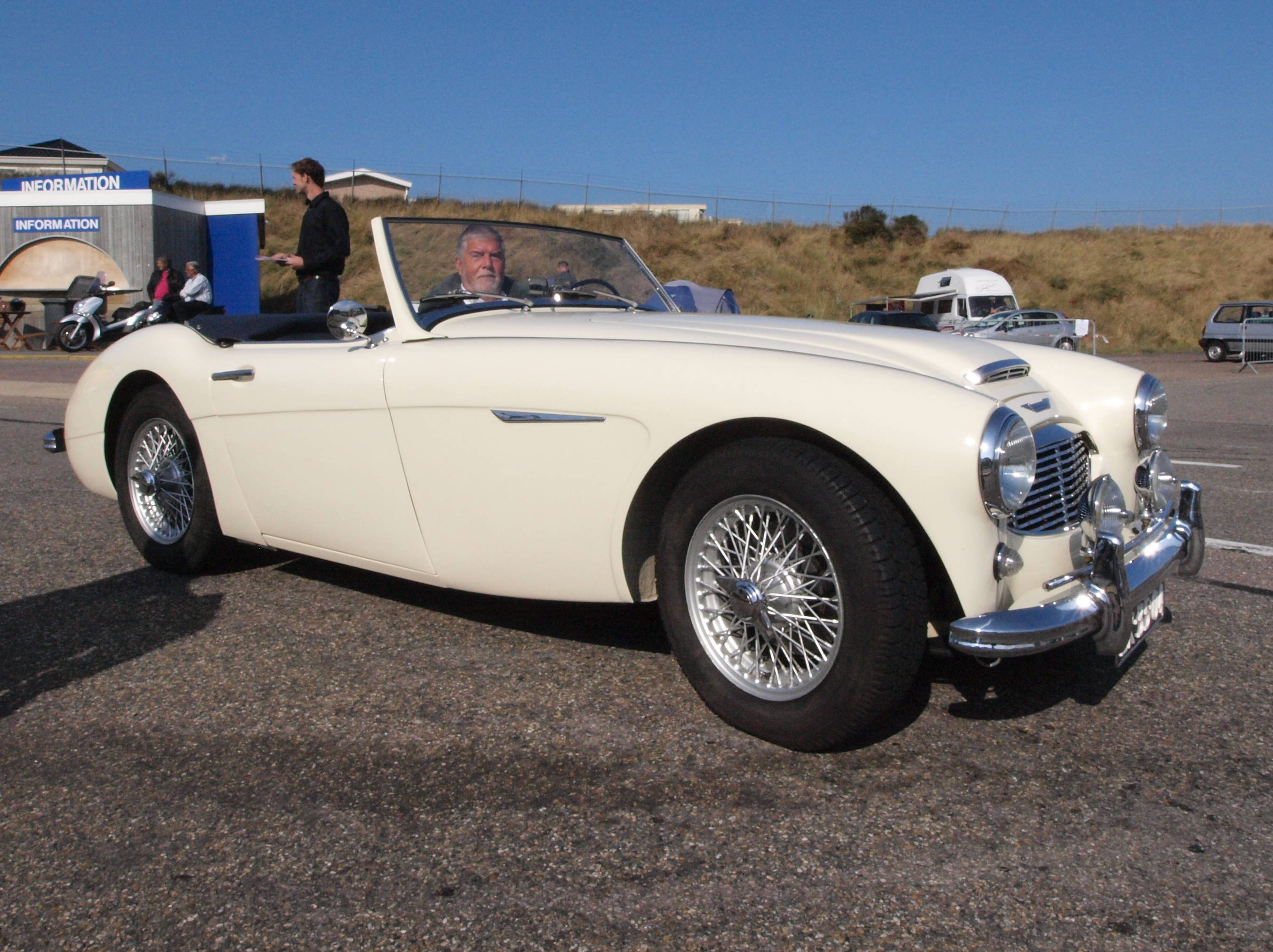 File:Austin Healey unknown dutch licence pic1.JPG - Wikimedia Commons