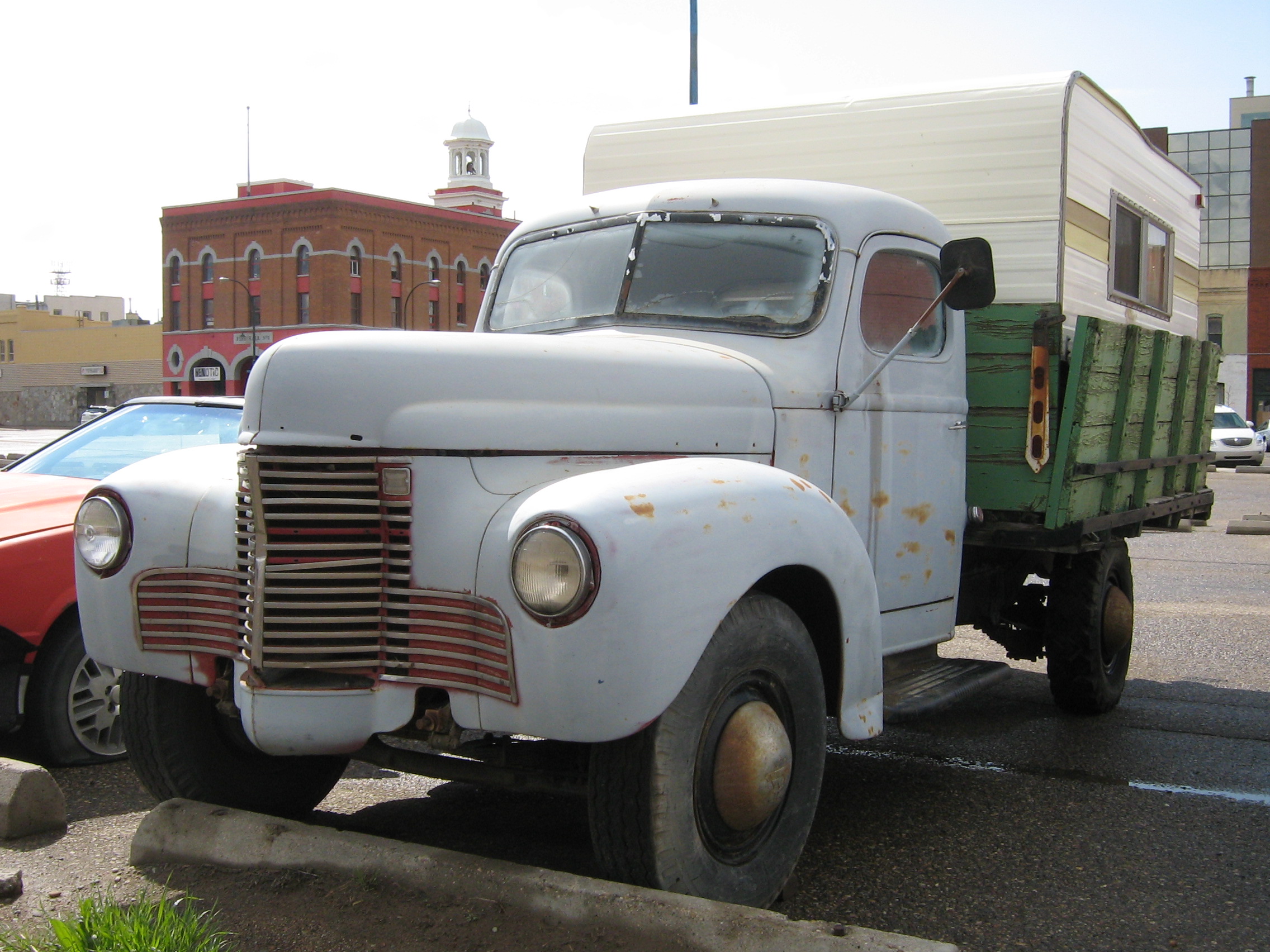 File:International-Truck.jpg - Wikimedia Commons