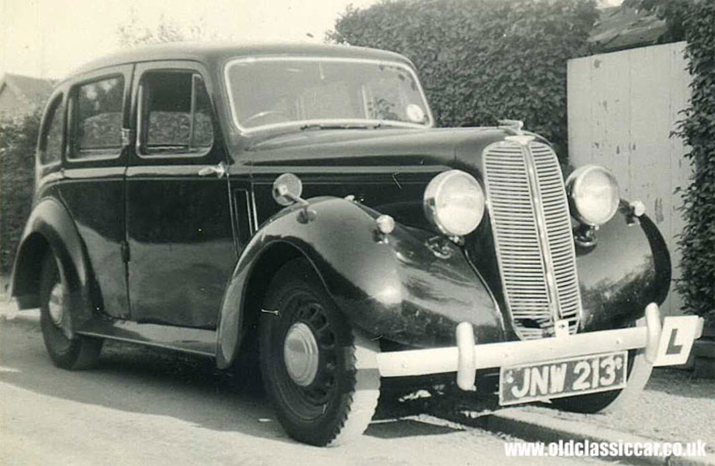 Learning to drive in a 1939 Hillman Minx & other Hillmans.