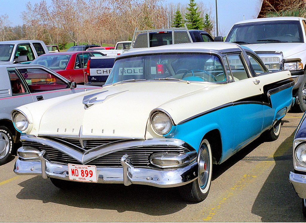 Orphan of the Day, 05-22, 1956 Meteor Rideau Crown Victoria