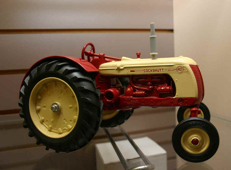 National Farm Toy Museum Cockshutt Tractor Series - January 2006 ...