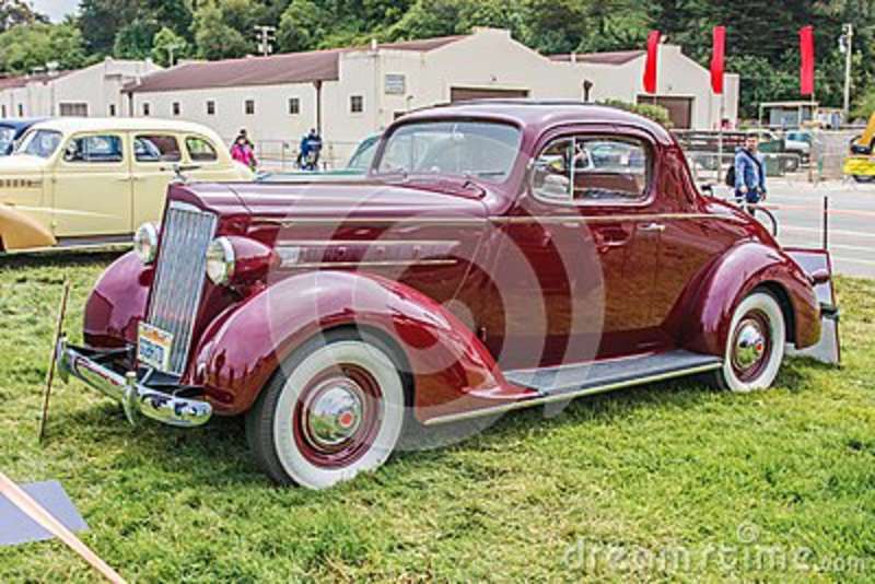 1937 Packard 110 Coupe Stock Image - Image: 27868951