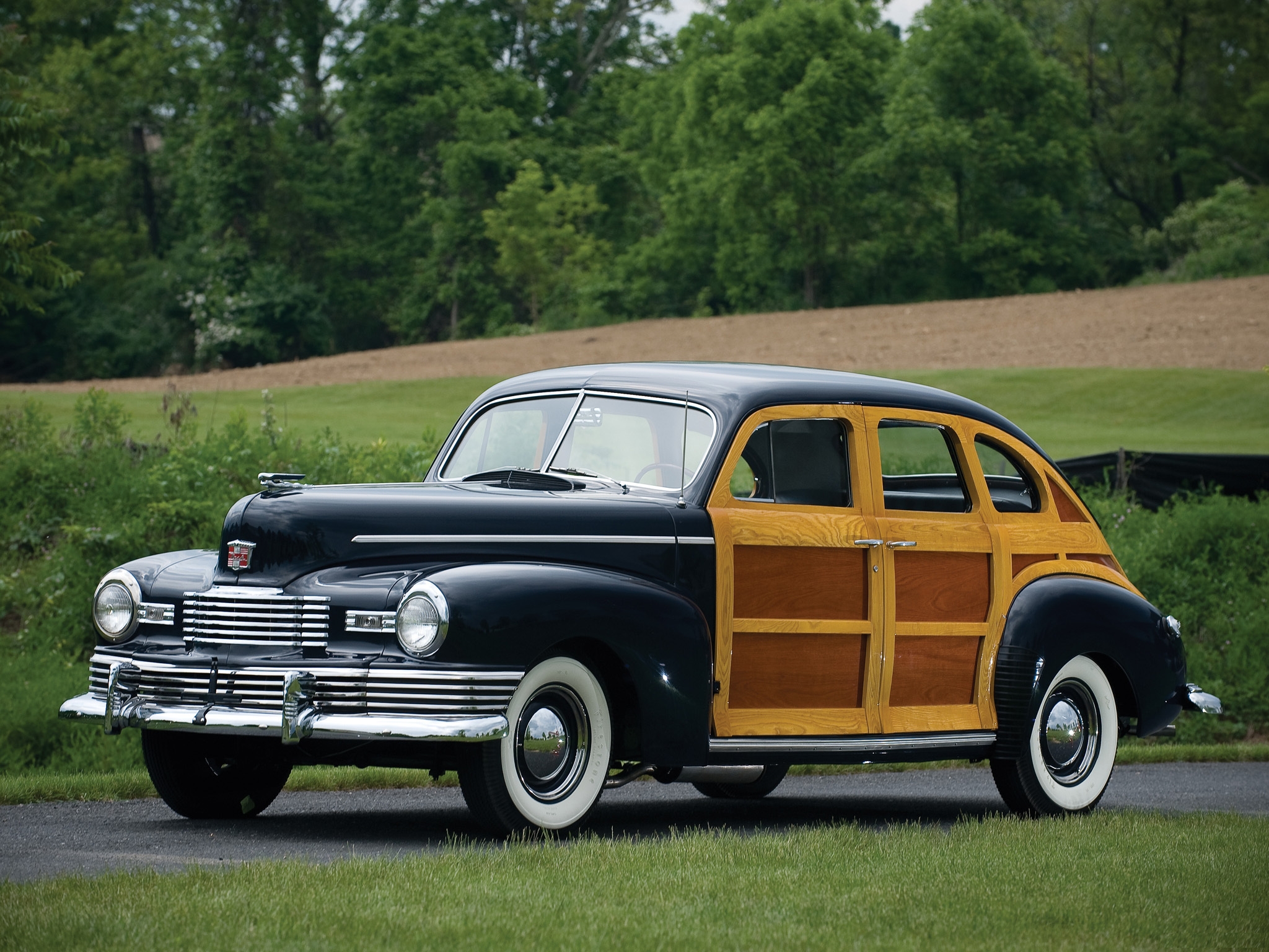 1947 Nash Ambassador Six Super Suburban Woodie Sedan - Free ...