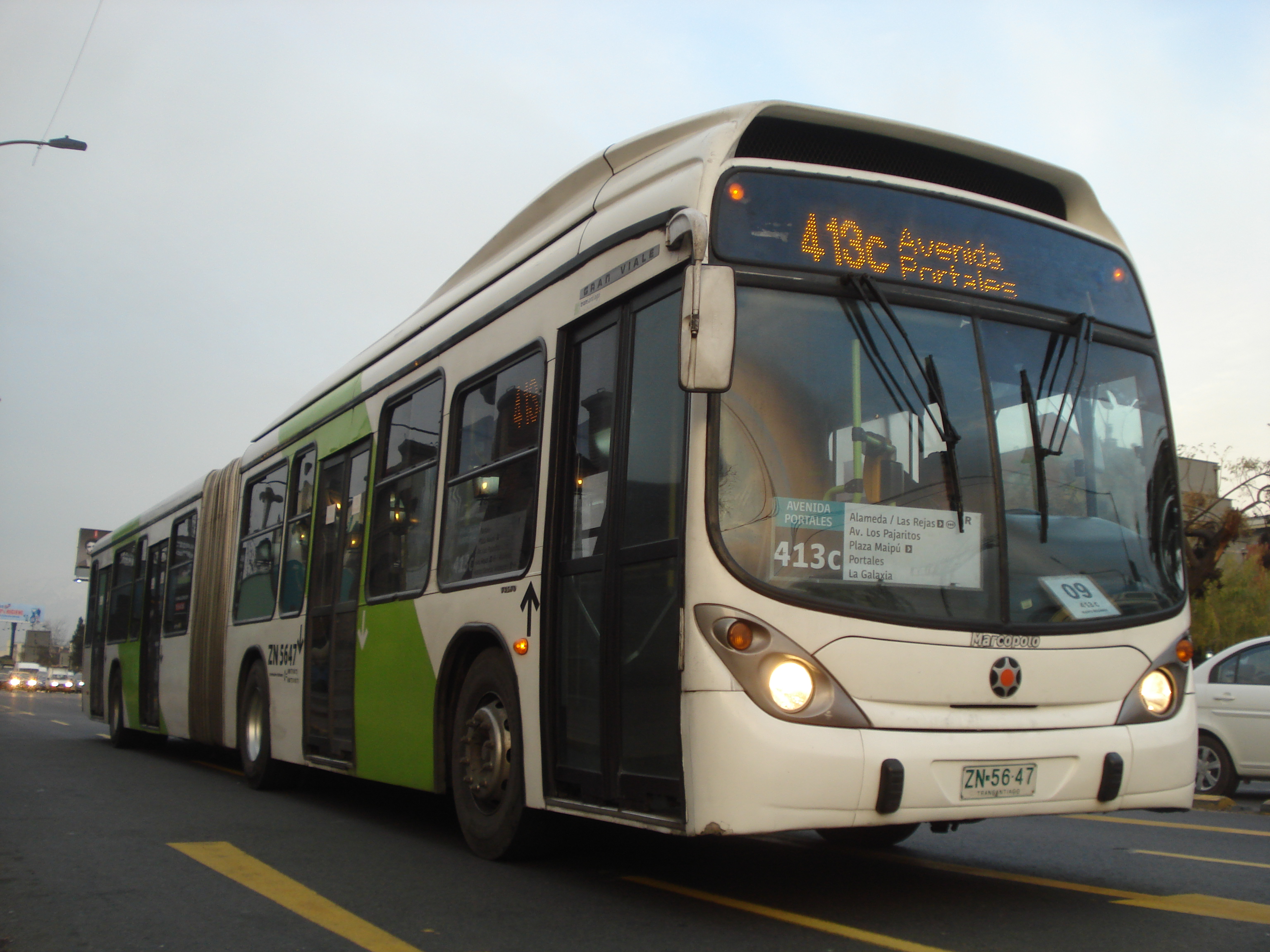 File:Marcopolo Gran Viale bus in Santiago de Chile (413c).jpg ...