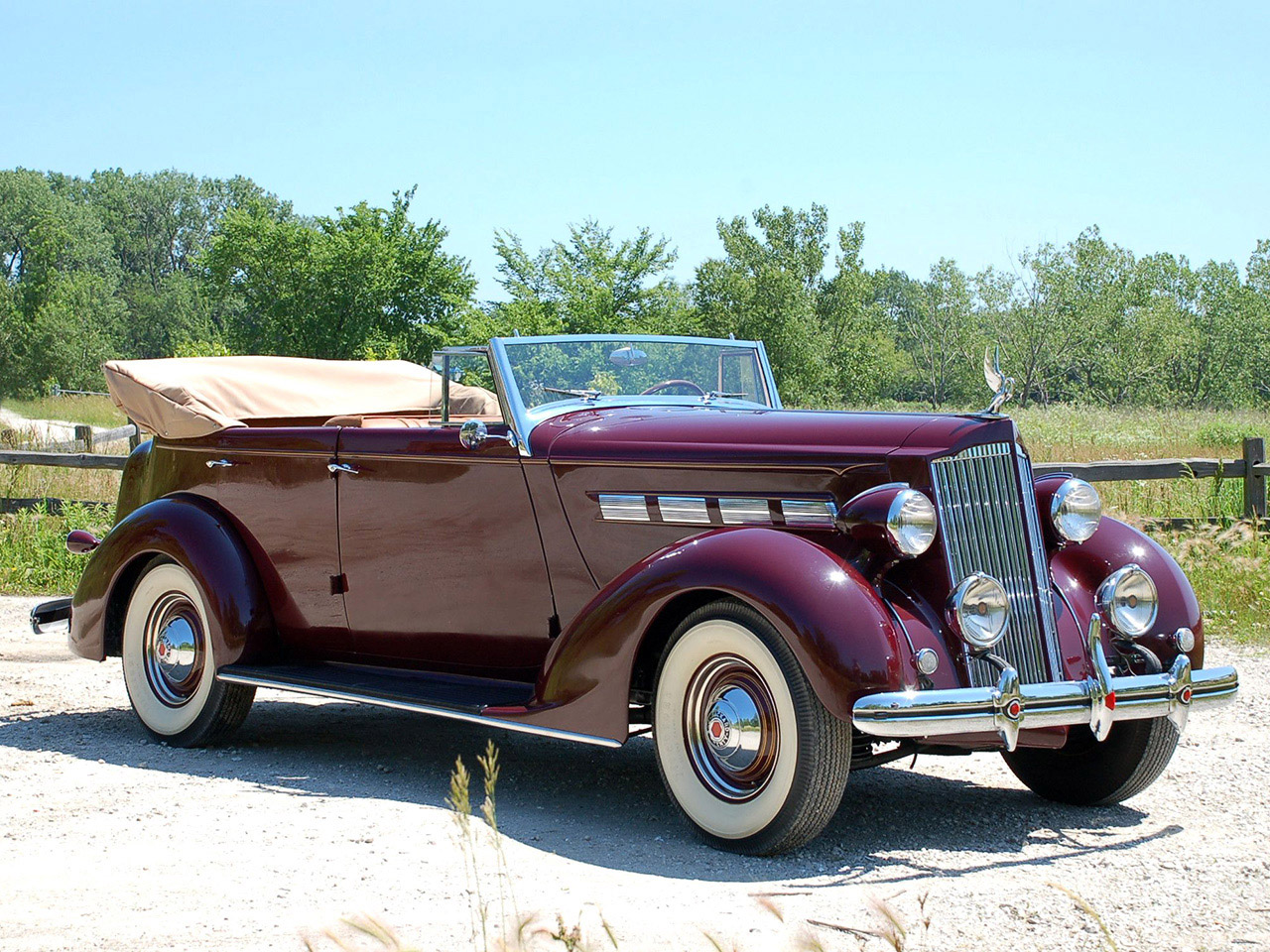 Packard 120 Convertible Sedan 1937