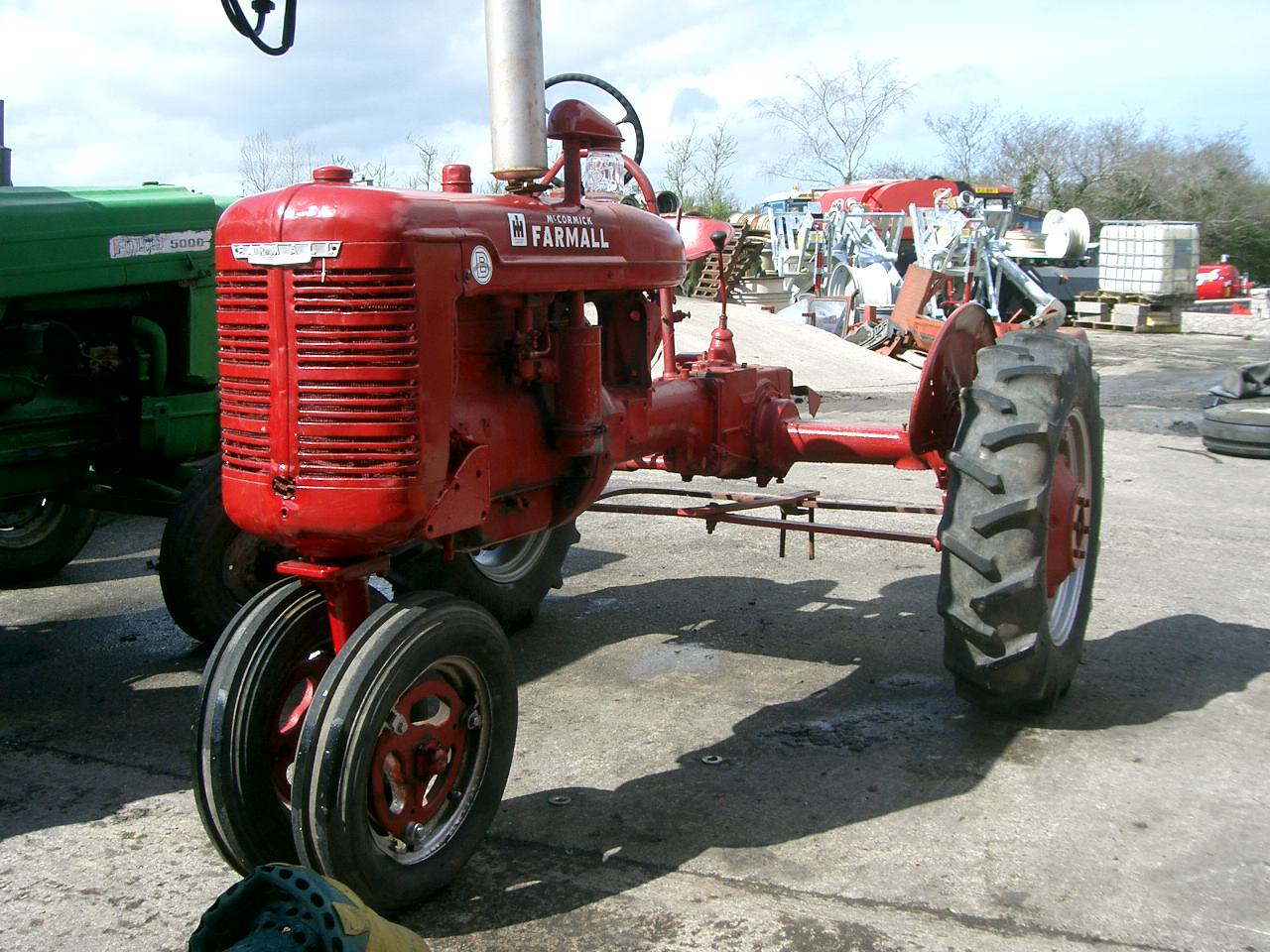 Bell Tractors | New, used and reconditioned Massey Ferguson ...