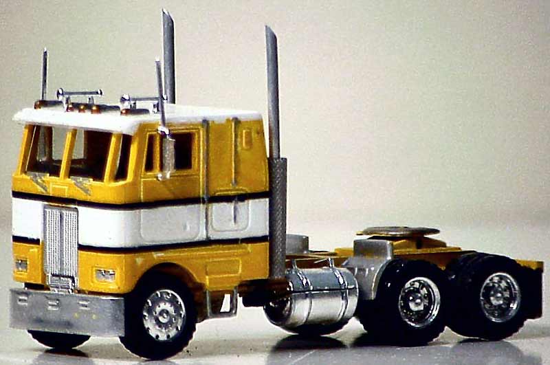Peterbilt 362 Truck Tractor