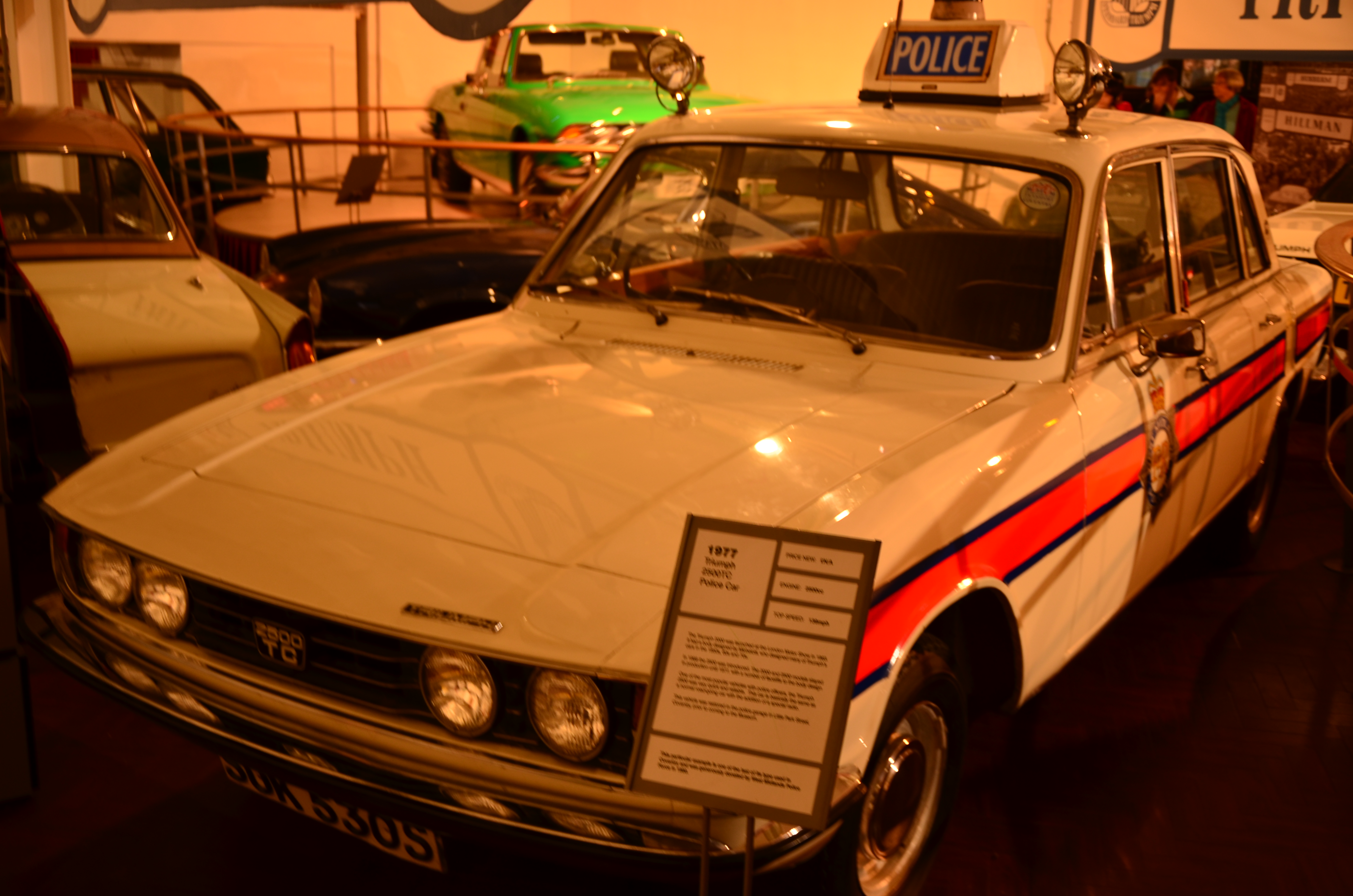 File:Triumph 2500TC police car at Coventry Motor Museum.jpg ...