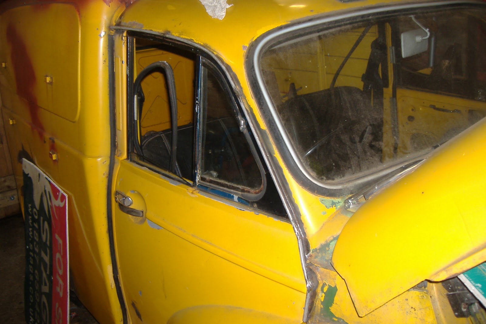 MTR-Restorations.: Late Morris Minor Cab gutter repairs.