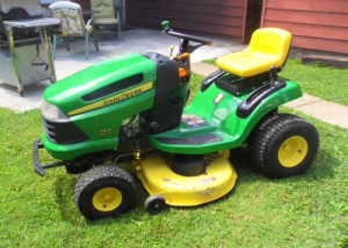 John Deere 102 Riding Mower - $1000 (Chester IL) for Sale in ...