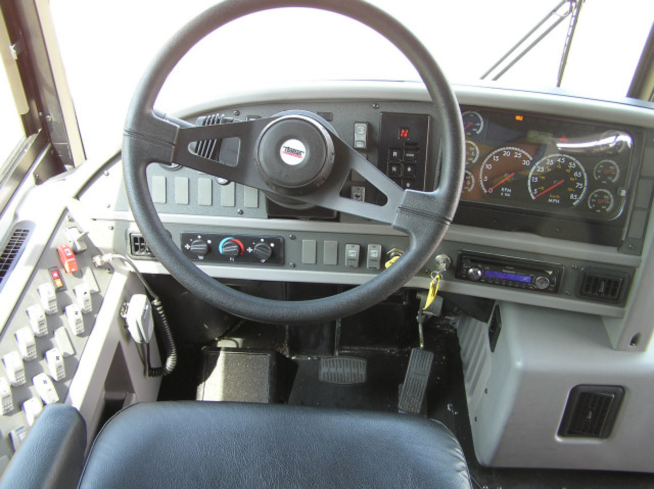 School Bus Central | 2007 Thomas HDX