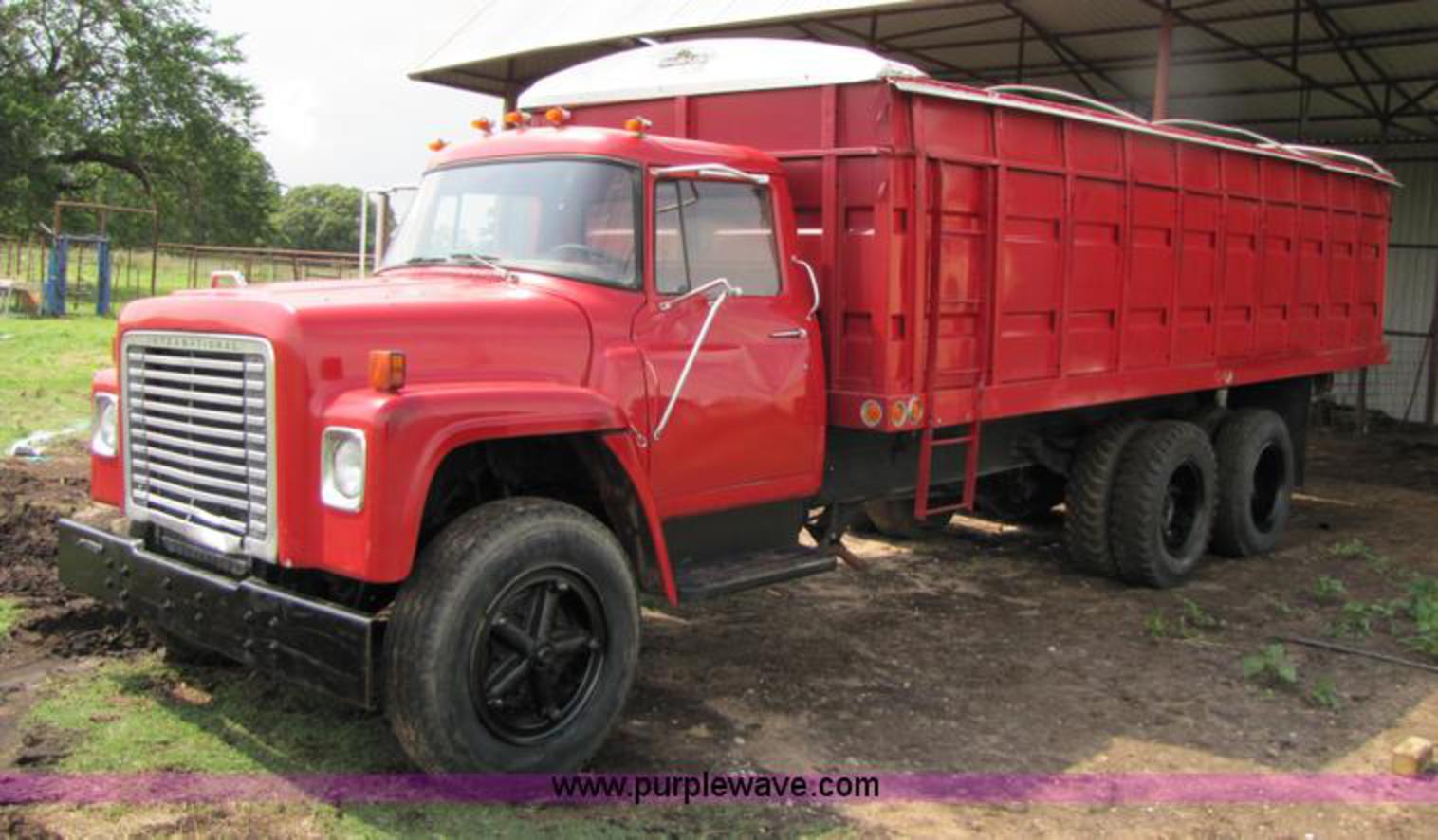 1977 International Loadstar 1700 grain truck | no-reserve auction ...