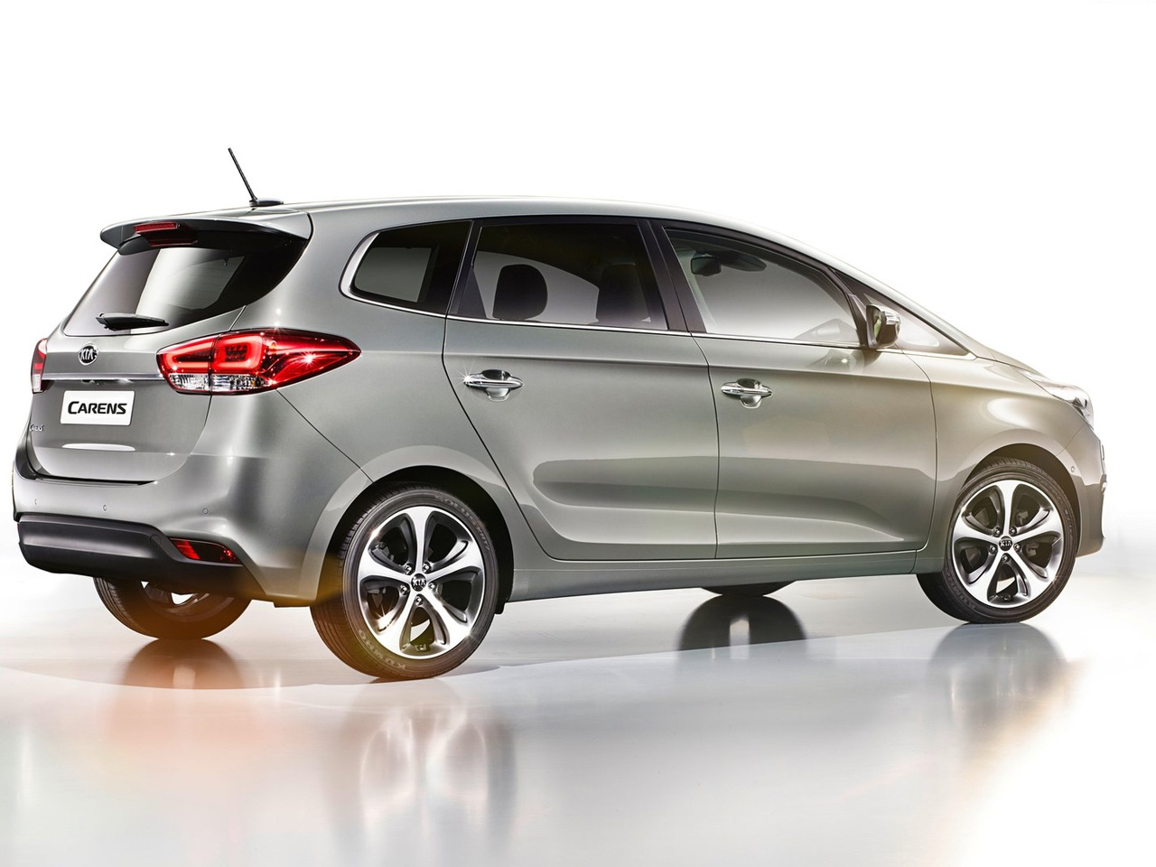 2013 Kia Carens 2013-Kia-Carens-Front-Side â€“ Find more guide and ...