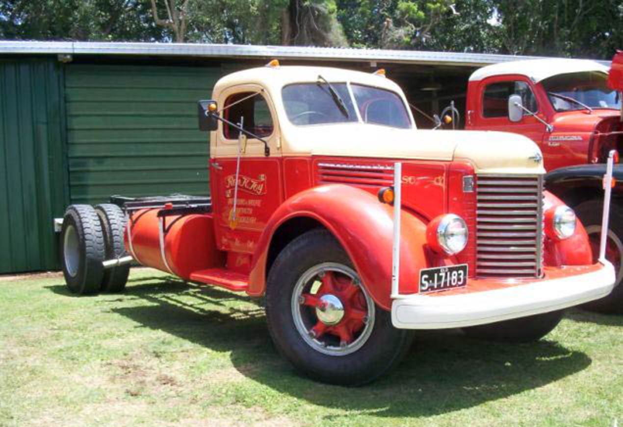 Truck Photos - 1940s International KB6 with Perkins Engine