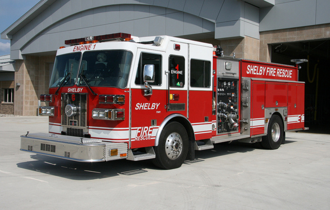 Shelby Twp Fire Department: 2003 Sutphen Engine 1 | Flickr - Photo ...