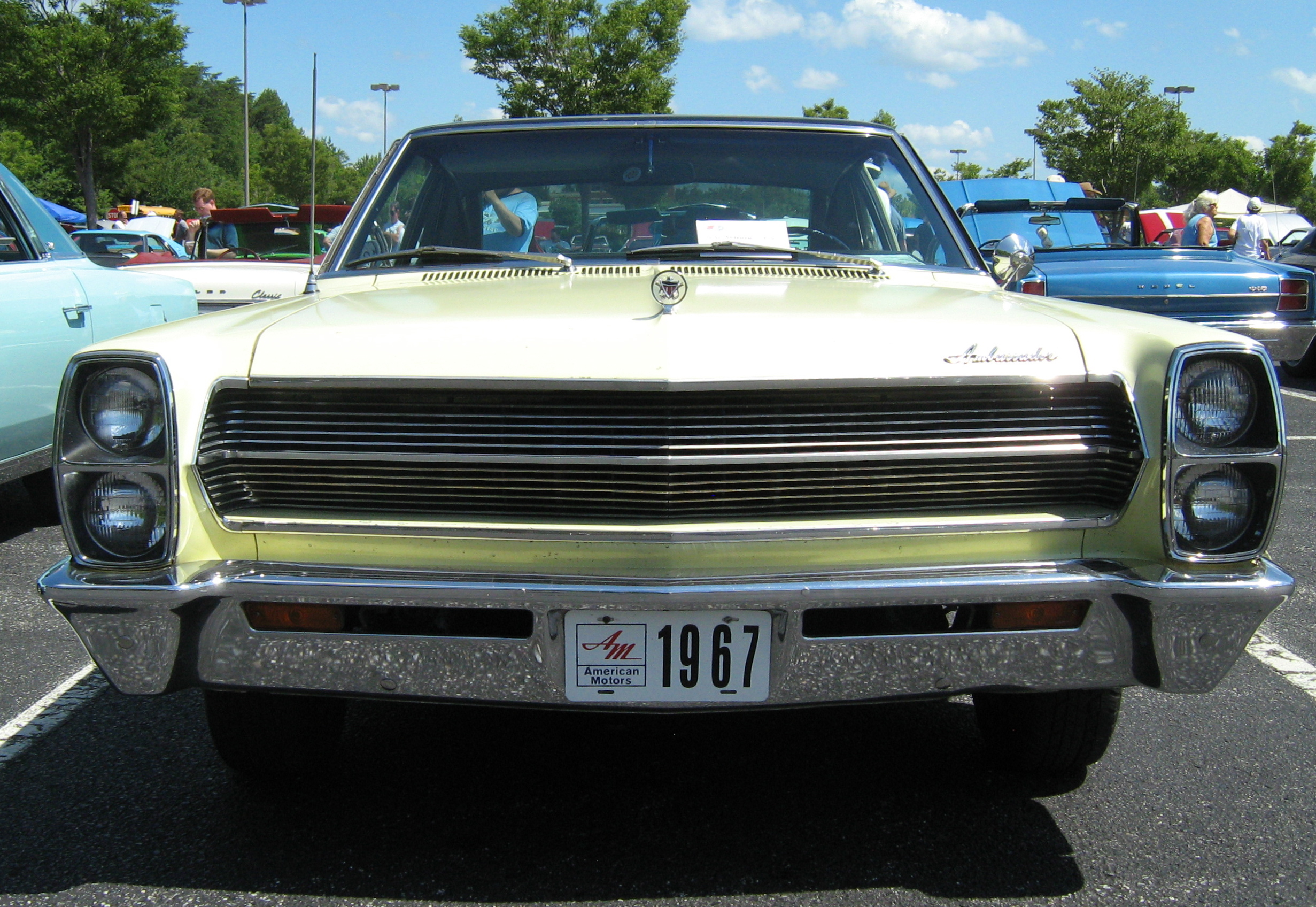 File:1967 AMC Ambassador 880 2-door sedan yellow AnnMD-f.jpg ...