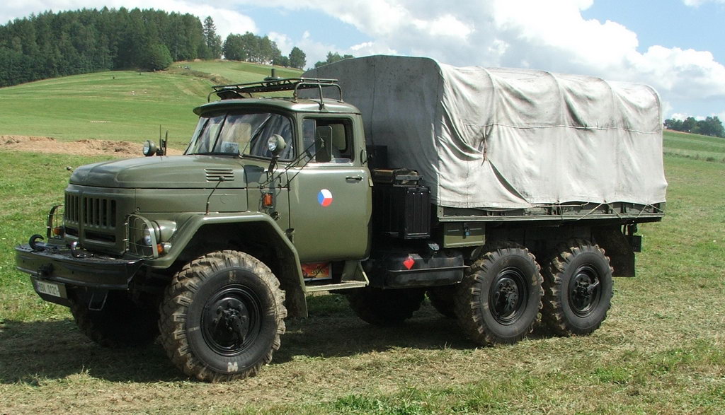 fuerzasmilitares.org: CamiÃ³n ZIL-131 de origen ruso