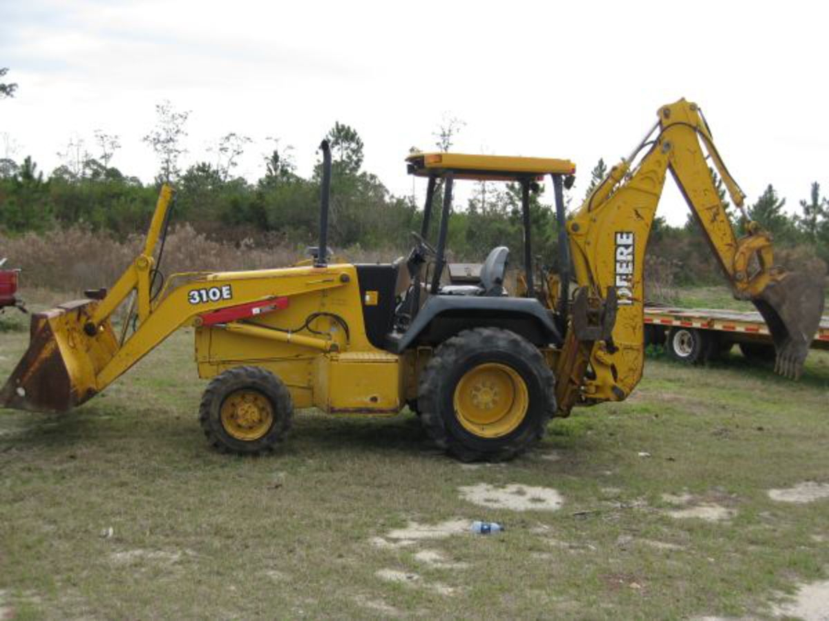 John Deere 310E | Extreme Machinery Sales and Export