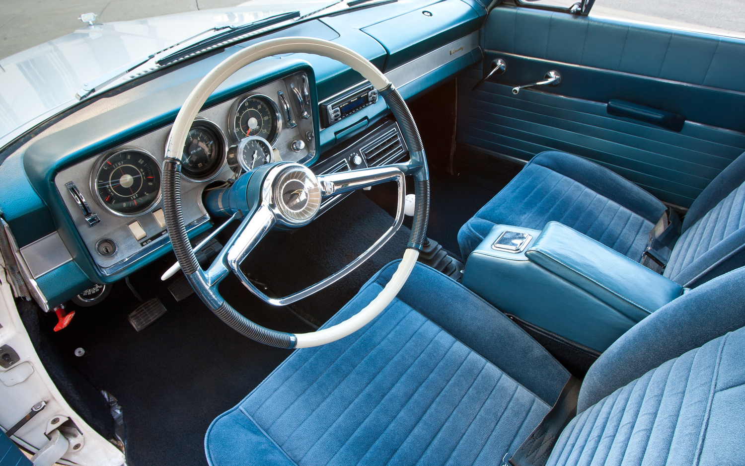 1962 Studebaker Lark Wagonaire Daytona Interior Photo 3